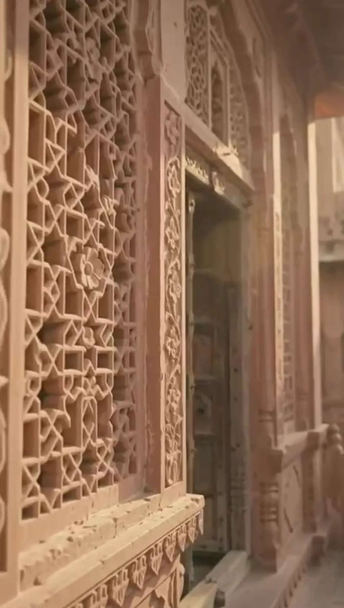 Royal Jaipur architecture and hand-carved heritage