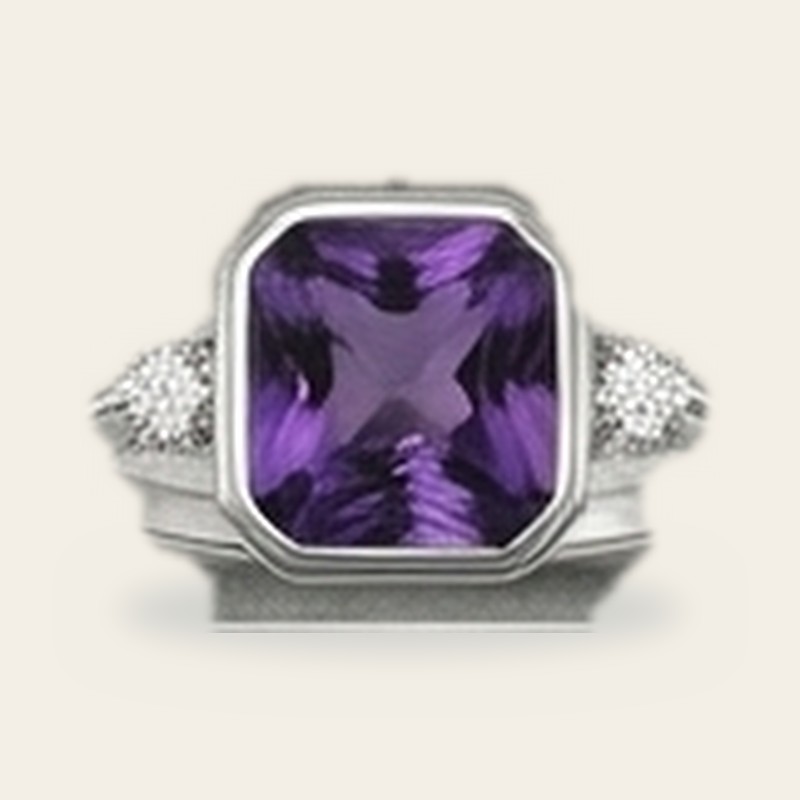 Emerald Cut Bezel in Amethyst, 925 sterling silver