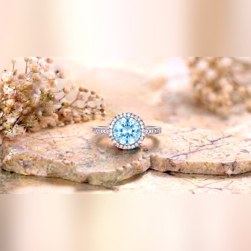 Halo Ring in Aquamarine, 925 sterling silver